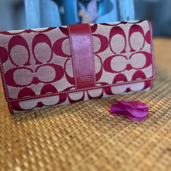Coach Handbags - U2k vintage Authentic Bi-Fold Coach Red Wallet